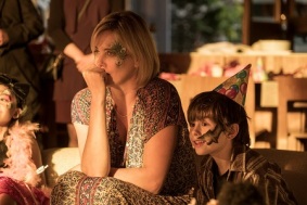 (l to r.) Charlize Theron as Marlo and Asher Miles Fallica as Jonah star in Jason Reitman's TULLY, a Focus Features release.